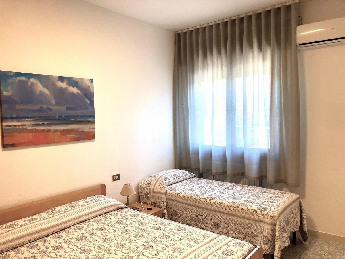 Zzznon Attivo Ex Dl5 E Dl6 Apartment Lido di Jesolo Luaran gambar
