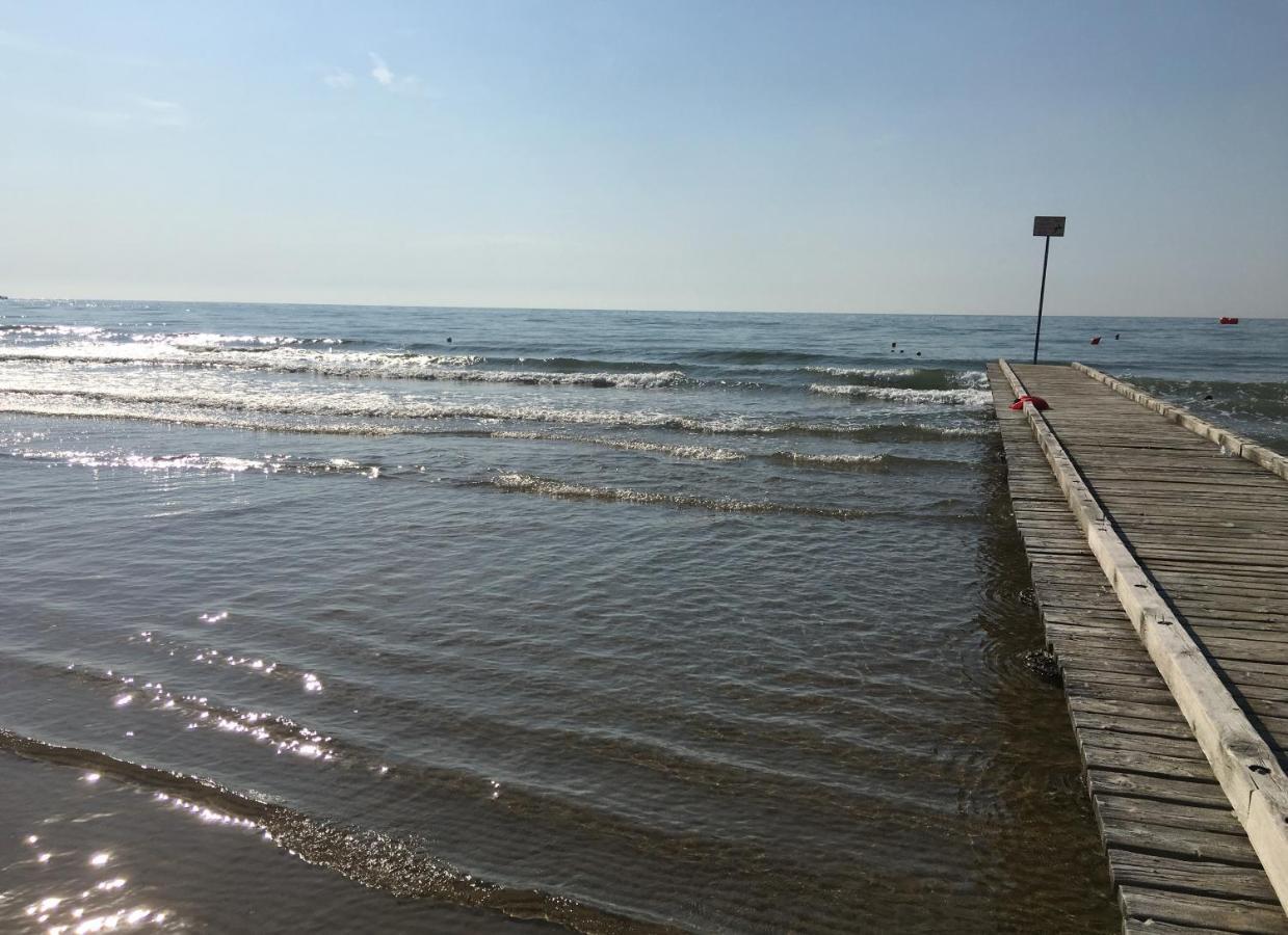 Zzznon Attivo Ex Dl5 E Dl6 Apartment Lido di Jesolo Luaran gambar