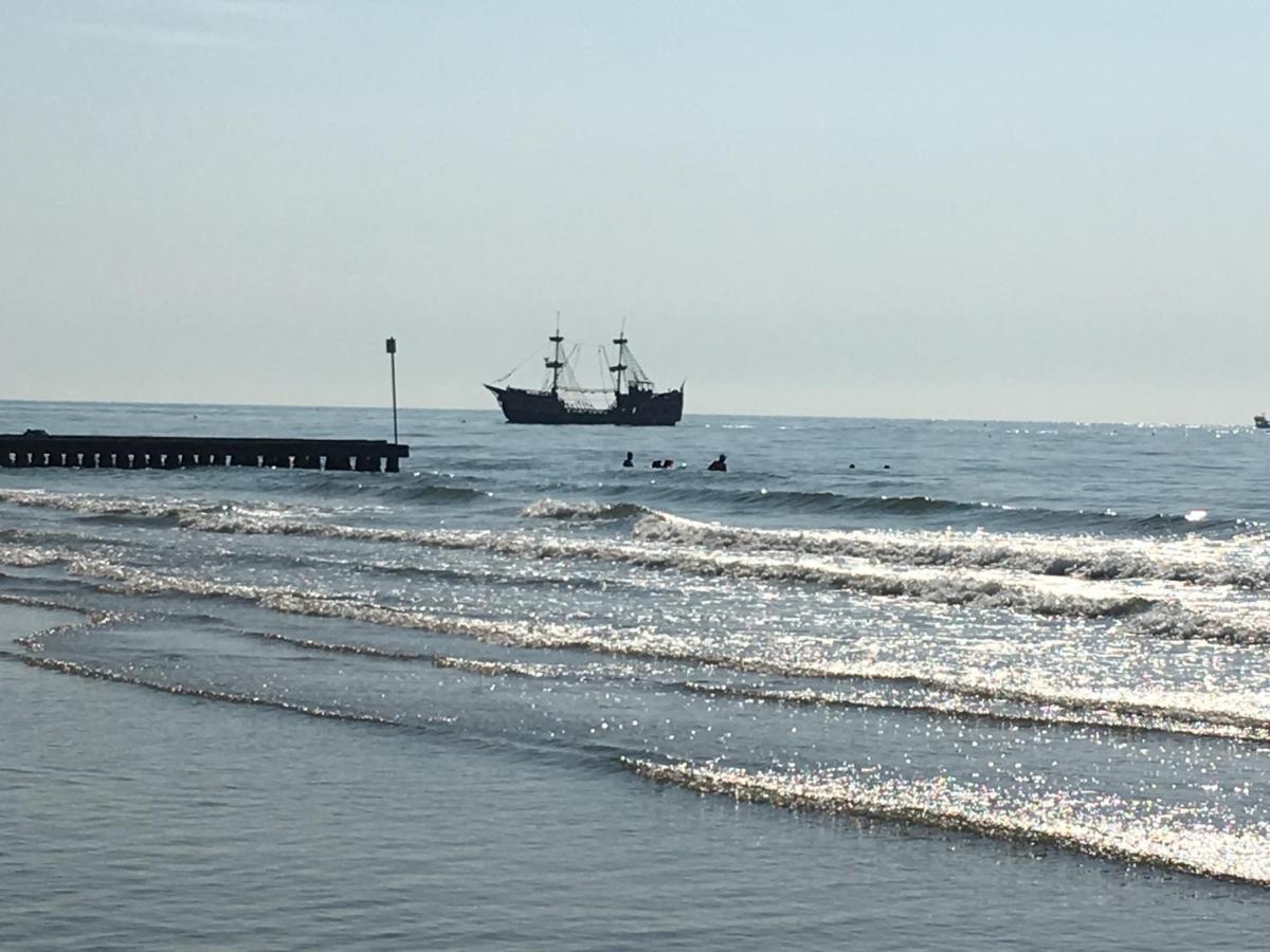 Zzznon Attivo Ex Dl5 E Dl6 Apartment Lido di Jesolo Luaran gambar